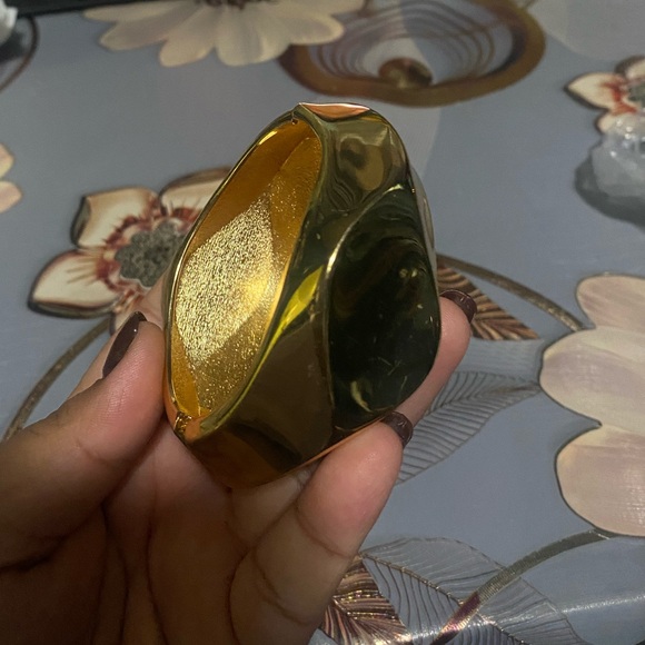 Gold Bangle - Picture 5 of 5